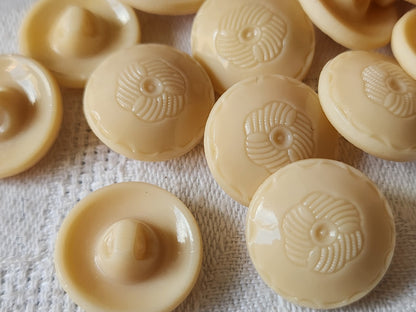 Lot6  boutons vintage en verre beige/sable  ancien 1,8 cm ref 5072
