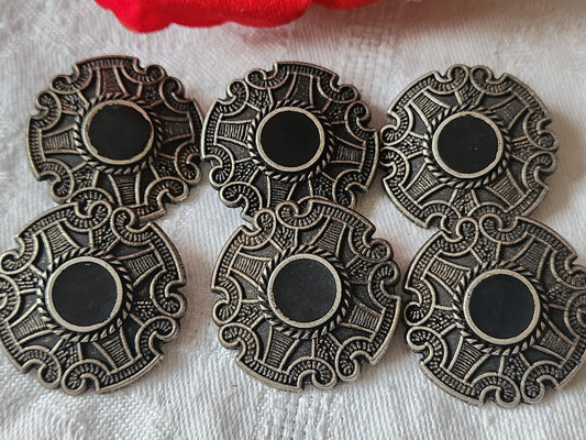 Lot 6 gros boutons vintage en métal argenté  3 cm pied ref 5135