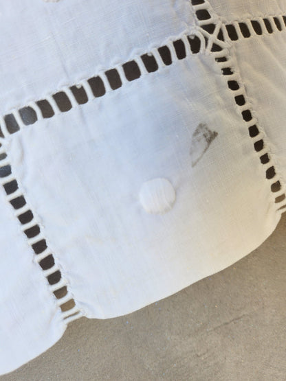 Ancien petit drap broderie incrustation lin monogramme CI enfant  B6