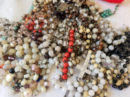 Lot 258 grammes  piece  chapelets anciens restauration listing en photo T1 n°7