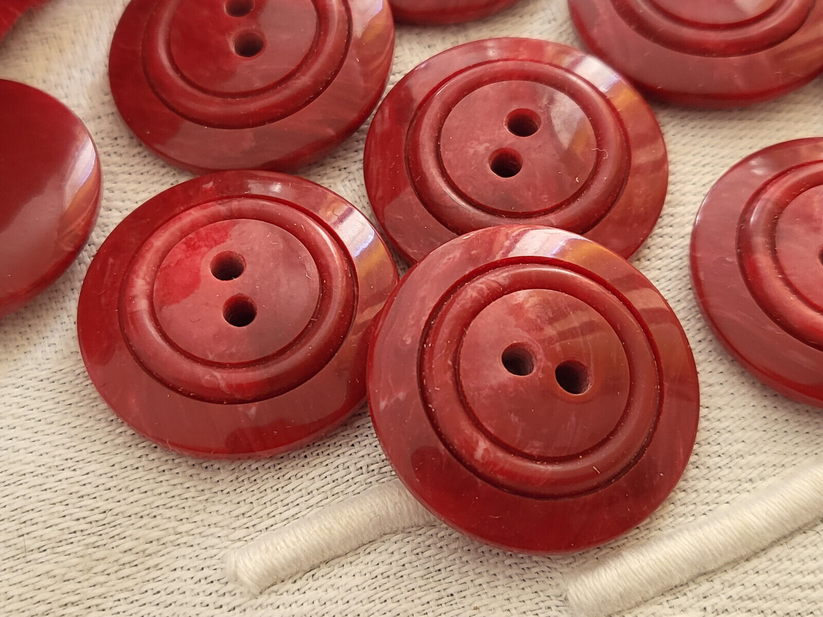 Lot 6 ou 9 boutons vintage rouge marbré  1,7 ou 2,2 cm  ref 2967   6125