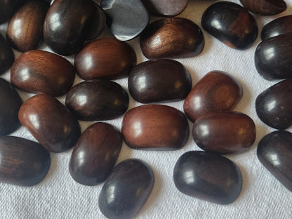 Lot 75 cabochons anciens en bois vintage panaché   T2