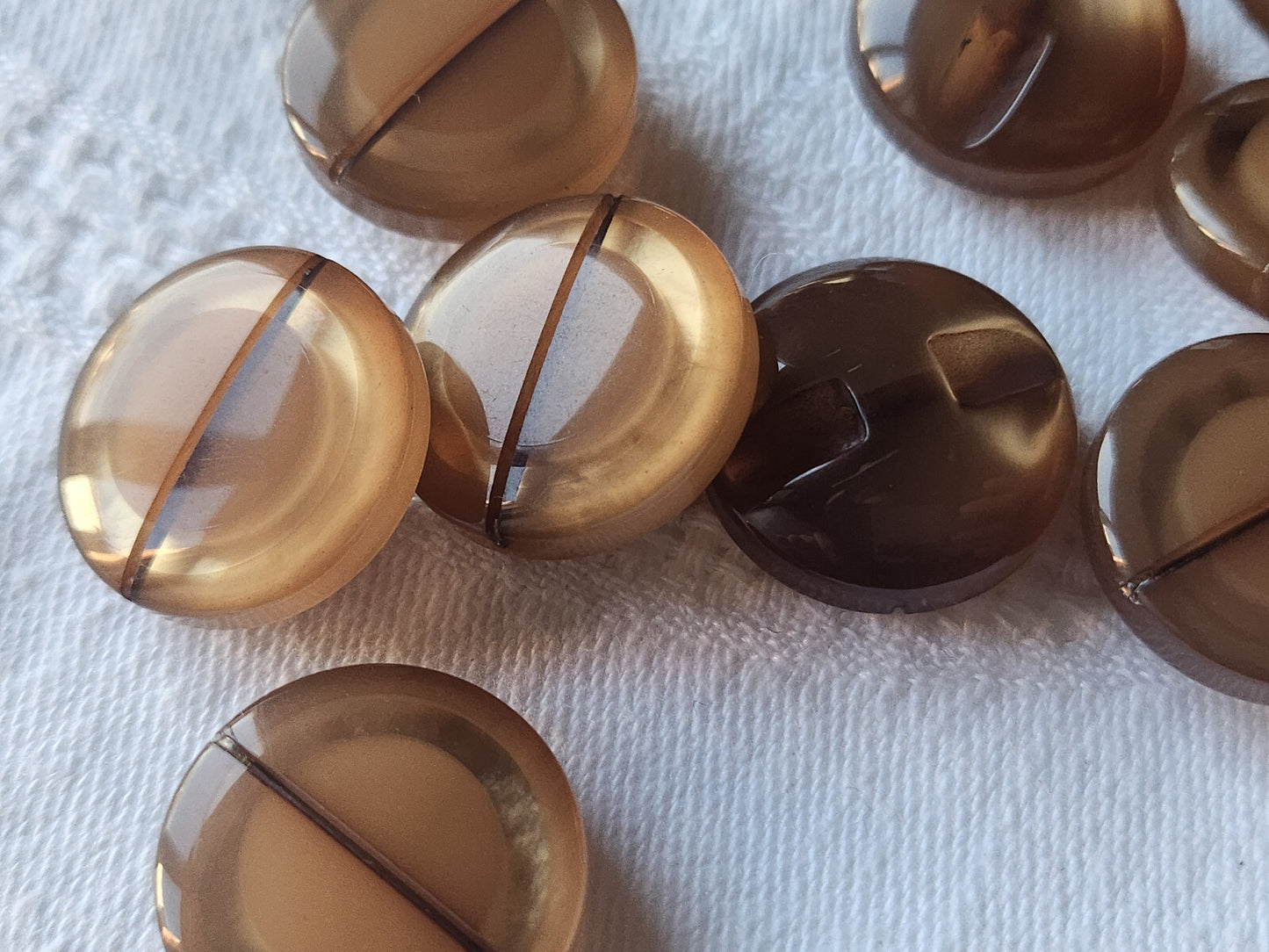 Lot 6 boutons vintage marron nacré  inclusion 1,9 cm épais pied ref 0028
