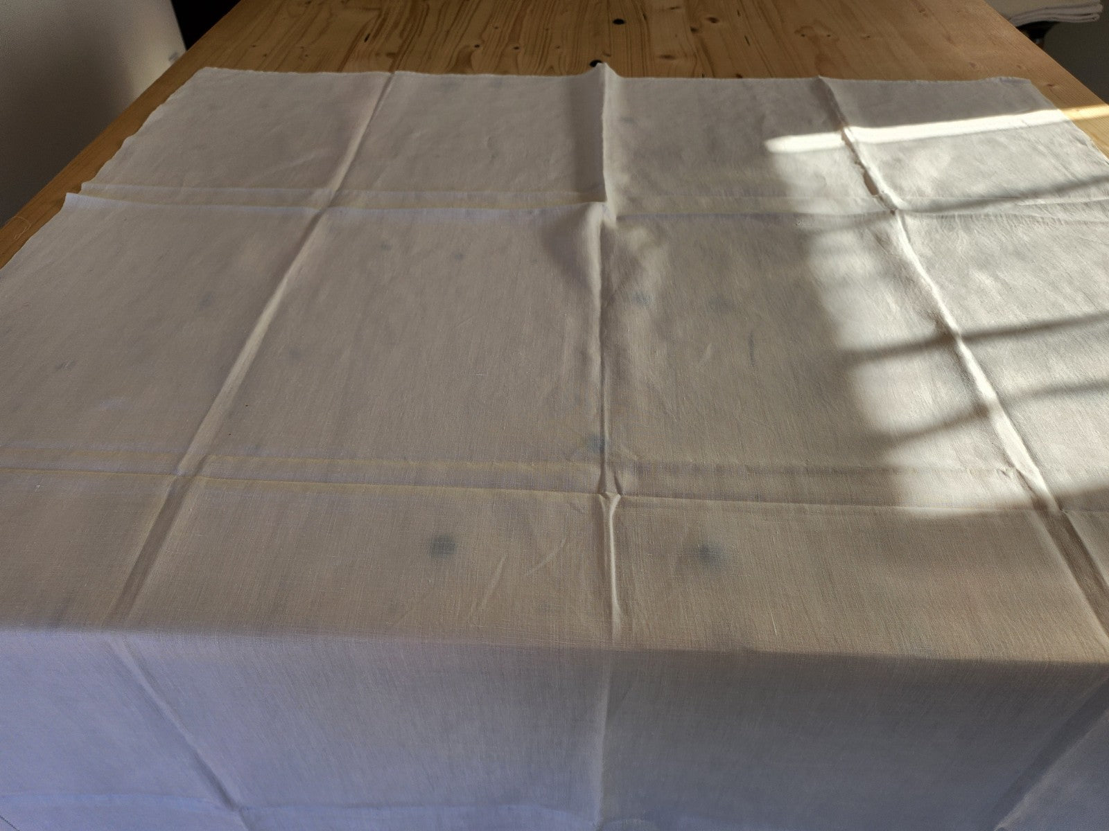 Ancien petit drap broderie incrustation ideal petit rideau enfant  B6