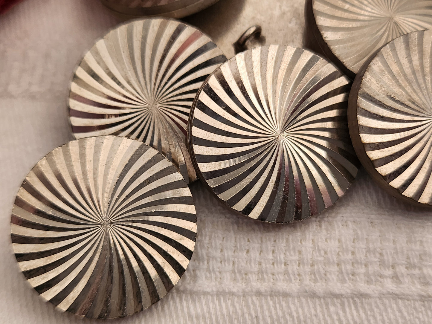 Lot 6 gros boutons vintage métal argenté lourd  2,2 cm pied ref 152