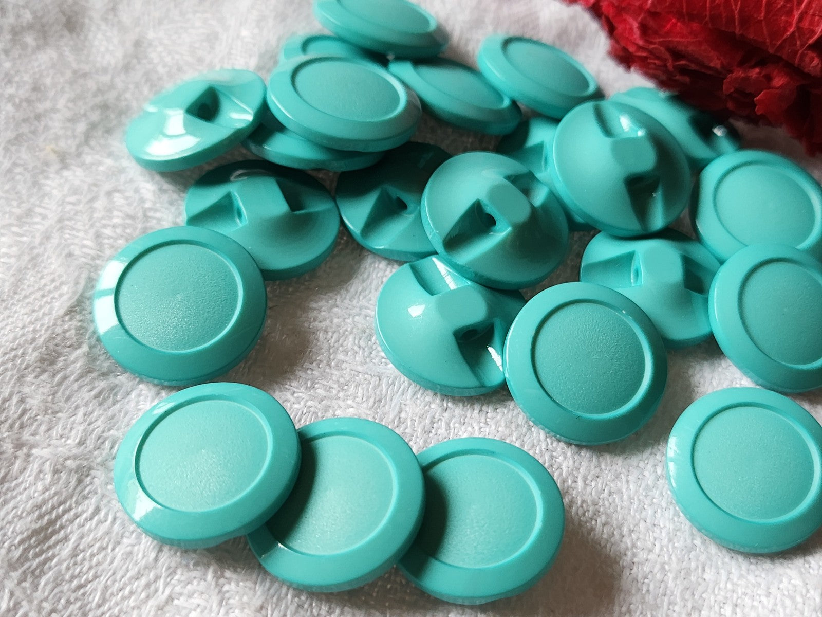 Lot 21 boutons vintage bleu turquoise pied 1,5 cm ref 2709
