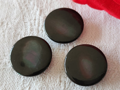 Trio boutons anciens en nacre gris à pied 2 cm G18D