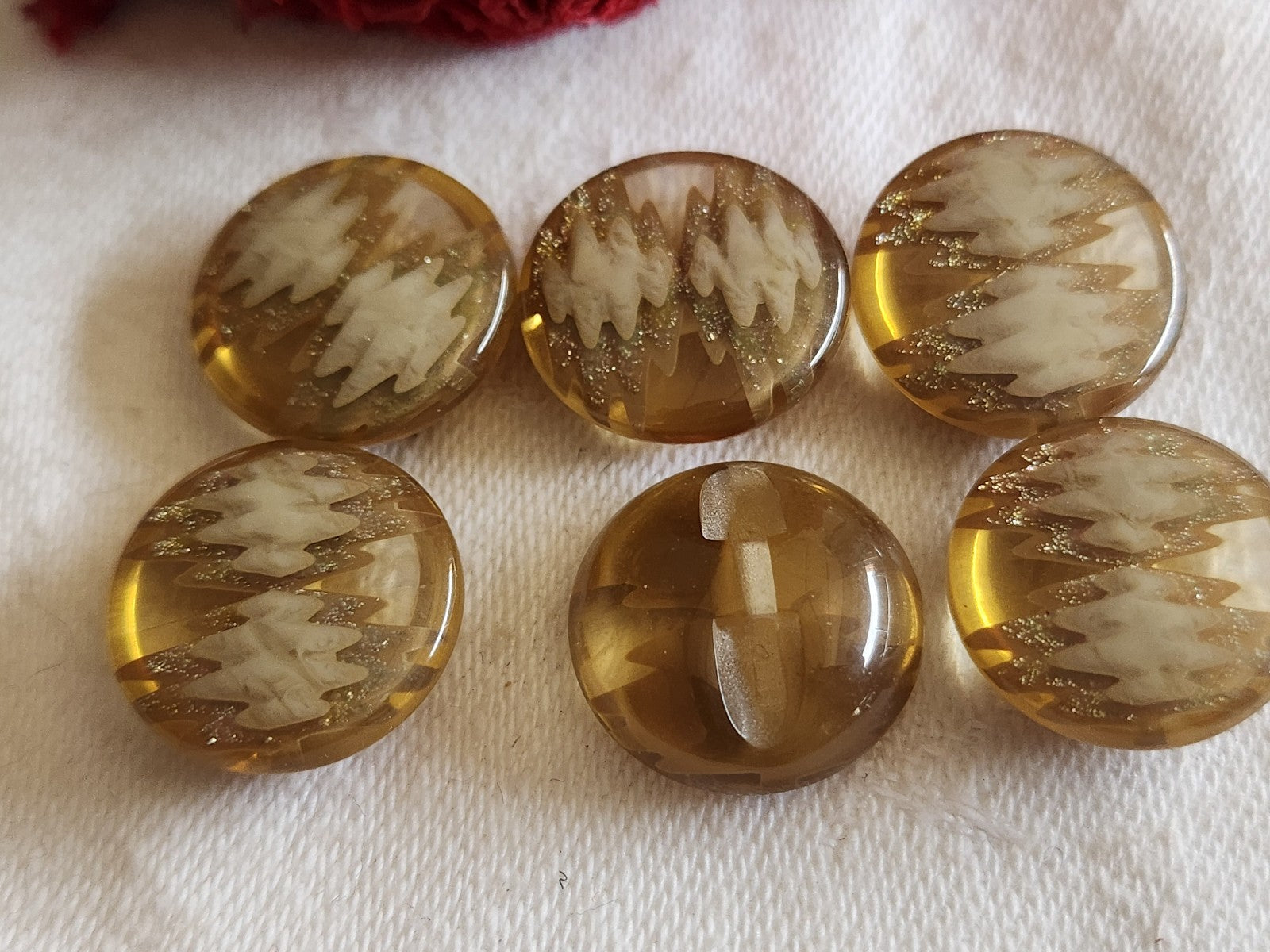 Lot 6 jolis boutons vintage inclusion marron pied 1,7  cm ref 1232
