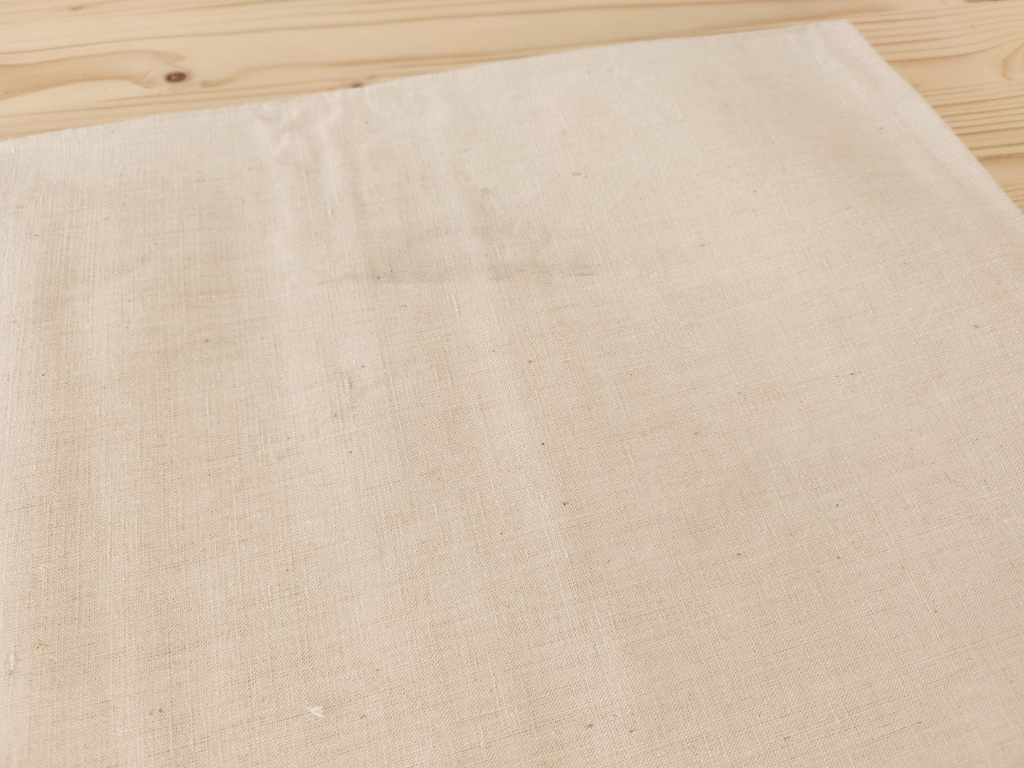 Grand coupon de toile ancienne 2 m20 sur 2 m 52 BI B3