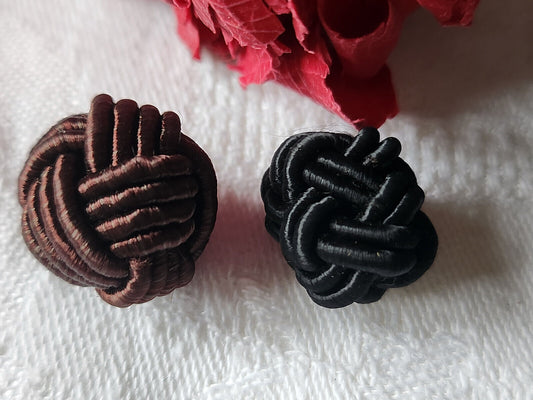 Duo bouton ancien en passementerie  1,8 et 1 sur 1,5 cm D19E