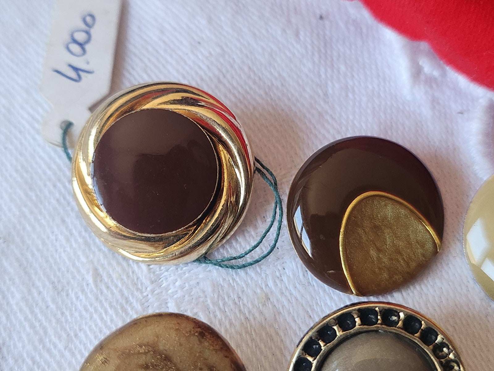 Lot 6 boutons vintage en métal panaché ton marron 1,8 à 2 cm  ref 652