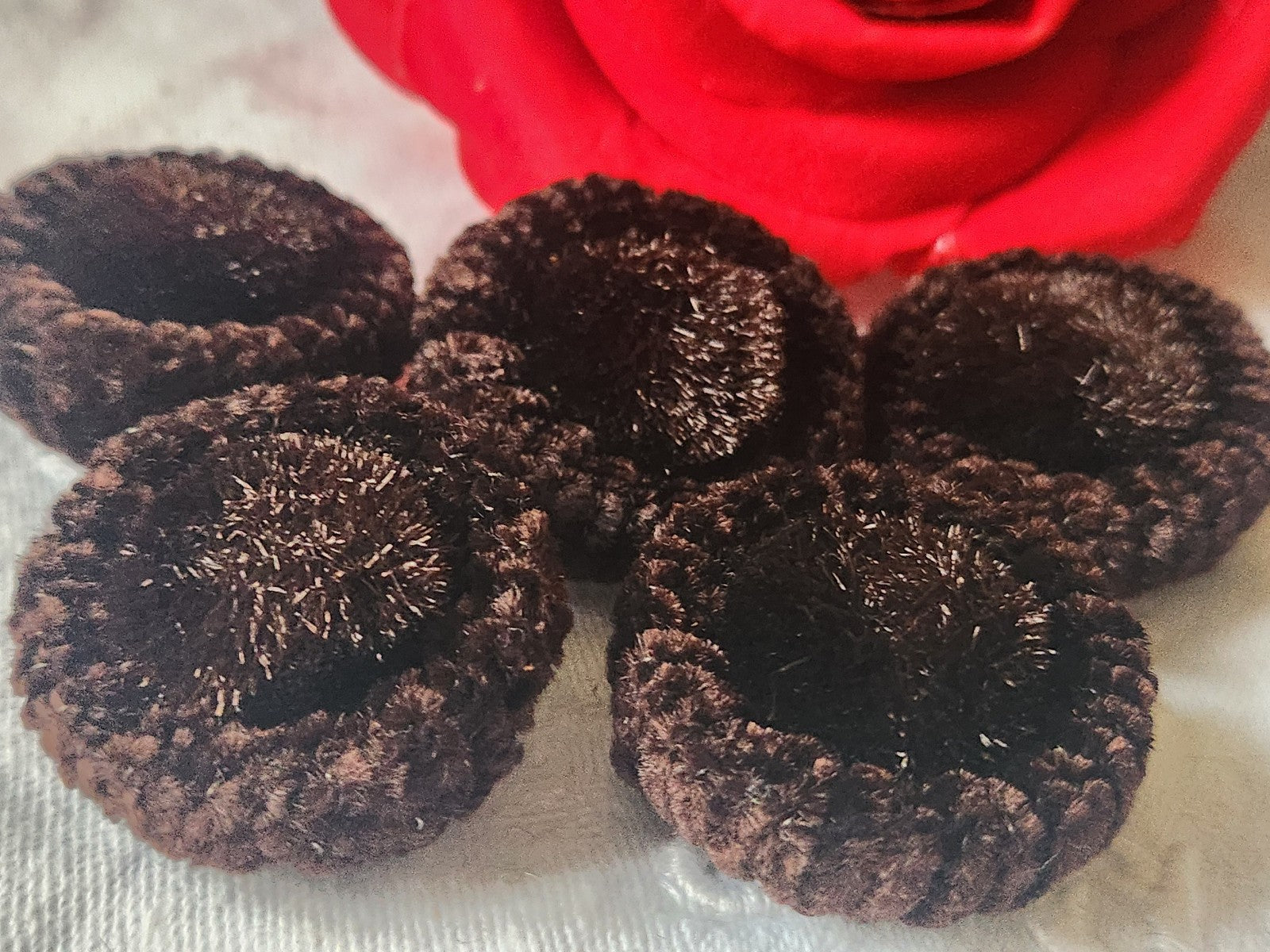 Lot 6 boutons anciens passementerie prune/marron 3,1 cm ref 3541
