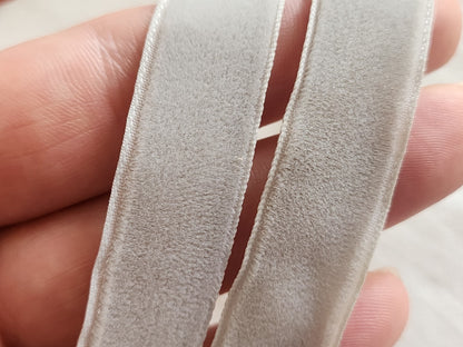 Ruban vintage velours gris poupée chapeau 3 mètres sur 1,6 cm  A5