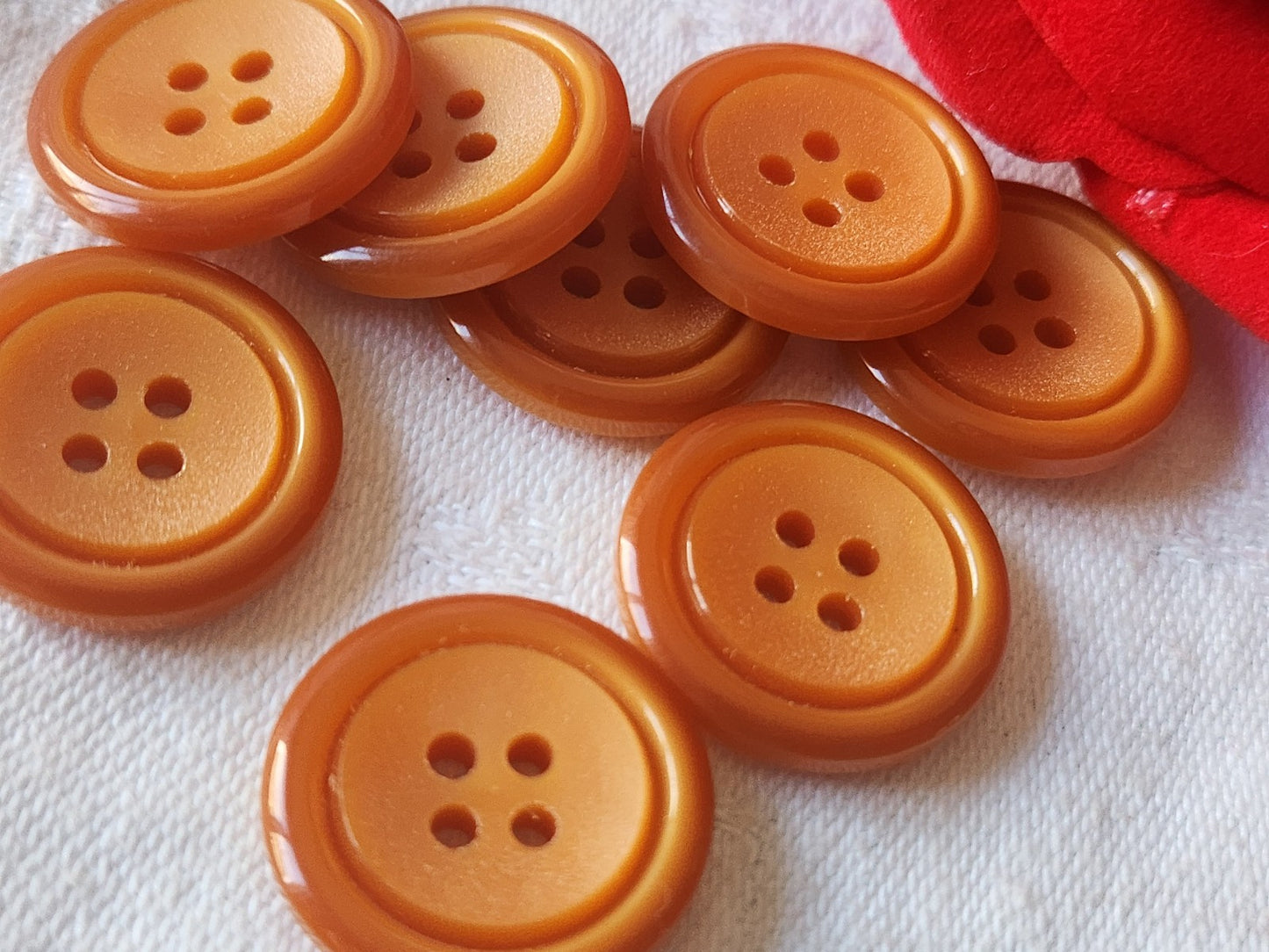 Lot 8 boutons vintage marron 2,1 cm trou ref 2797
