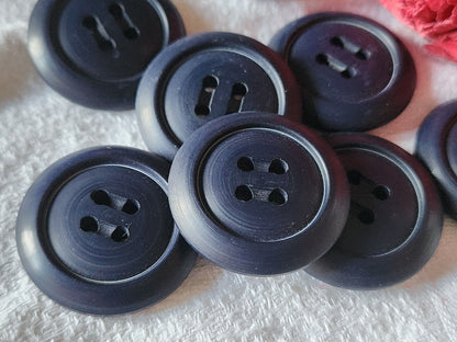 Lot 6 gros boutons vintage bleu foncé mat trous 2,8 cm ref 3316