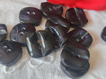 Lot 18 boutons vintage bleu à trou 1,8 cm ref 1375