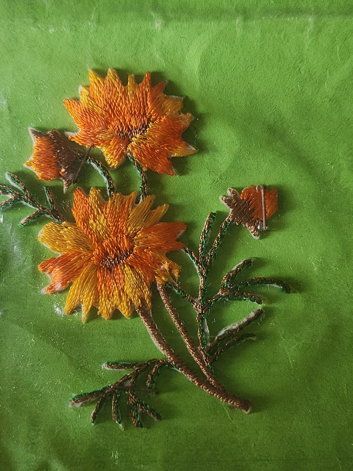 Ancien patch vintage thermocollant "fleur" broderie customisation 