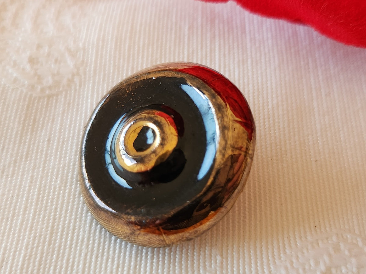 Bouton ancien en céramique noir doré pied 2,2 cm 22 mm D13D