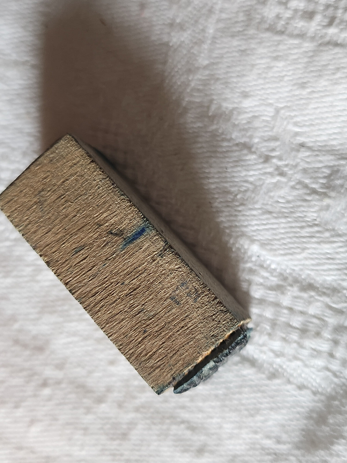 Mini tampon ancien monogramme M  broderie feston collection couture mercerie