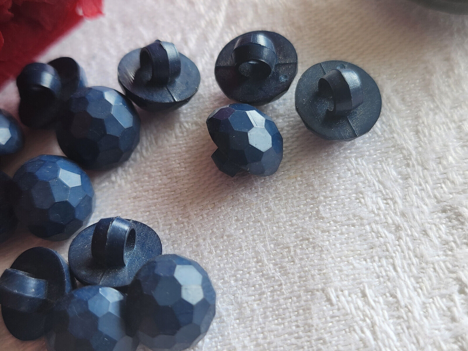 Lot 14 mini  boutons vintage bleu facette à pied 0,9 cm ou 9 mm ref 3272