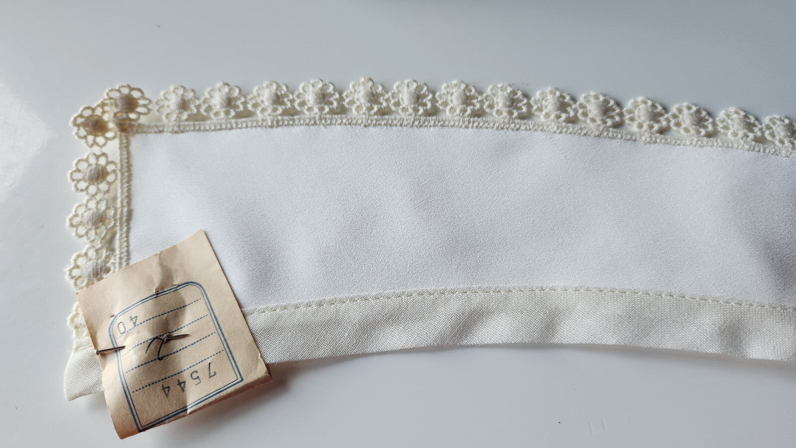 Ancien  col tissu blanc tramée  dentelle  vintage  B1-42