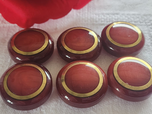 Lot 6 boutons vintage rouge bombé doré imitation corne  2,2 cm ref 2428