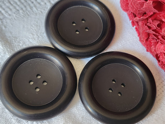 Trio gros boutons vintage noir mat trous 3,3 cm ref 5229