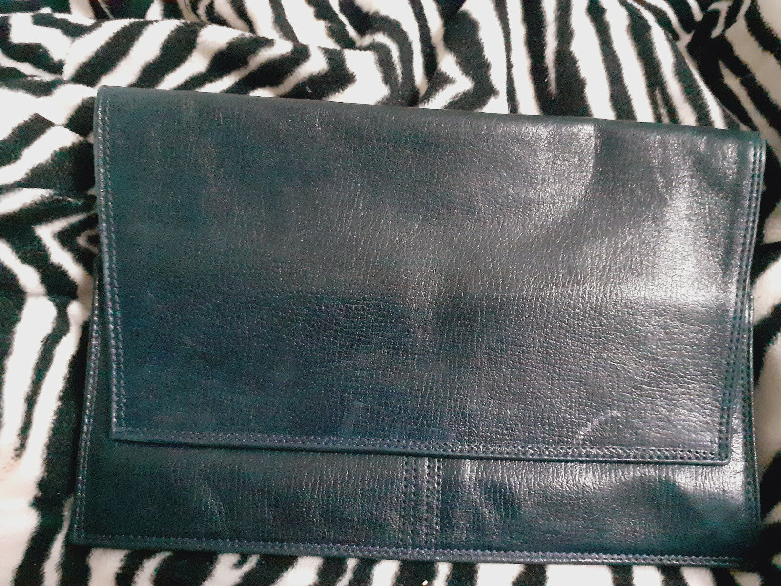 Ancien sac en main  bleu marine retro vintage pochette  A11