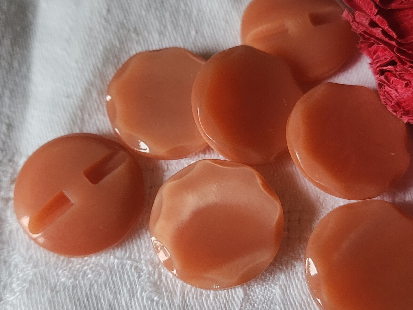 Lot 6 gros boutons vintage rose travaillé pied plat 2,7 cm  ref 1432