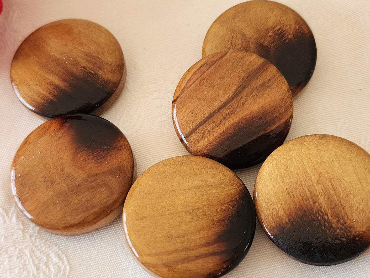 Lot 6 énorme boutons vintage  en bois verni 3,4 cm 34 mm pied ref 354