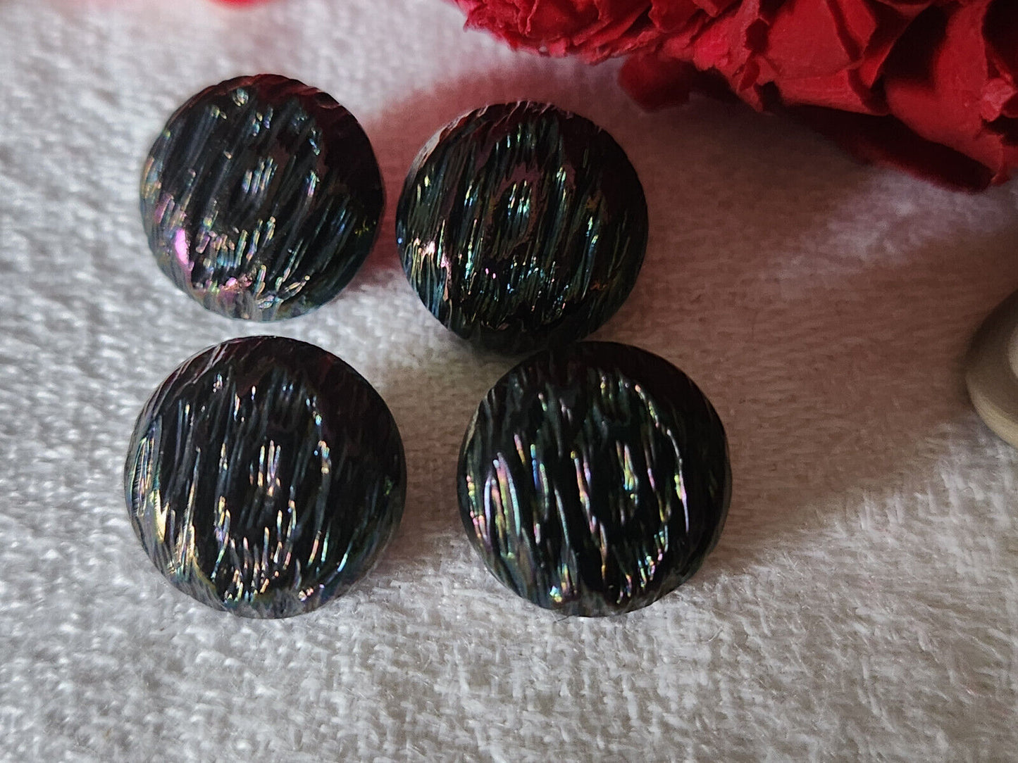 Lot 4 petits boutons anciens en verre noir mordoré à pied 1,3 cm D15A