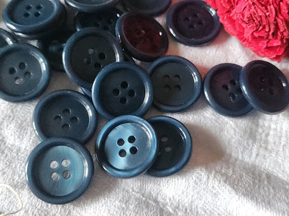 Lot 17 boutons vintage bleu marbré à trous 1,9 cm ref 5326