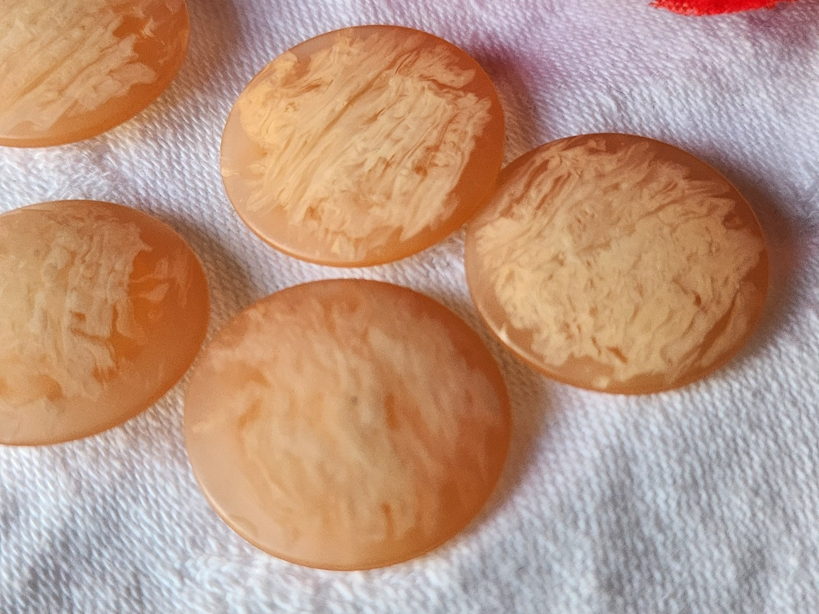 Lot 5 boutons vintage mat saumon rose orange 2,3 cm ref 3916