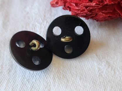 Duo boutons anciens un noir dome ajouré pied laiton 1,8 cm G15C