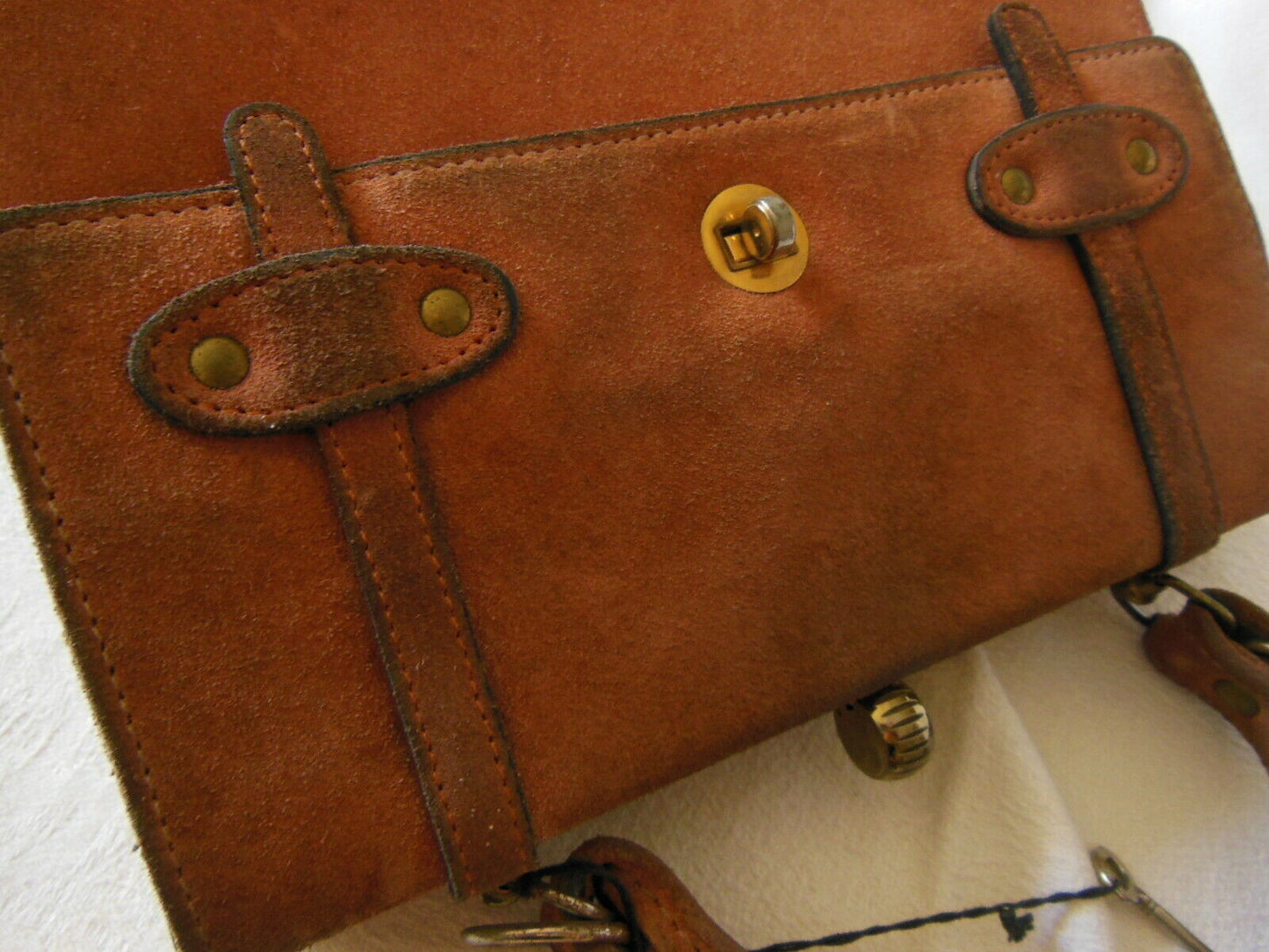 Ancien sac à main en daim marron vintage made in France Saphir? Bakir?