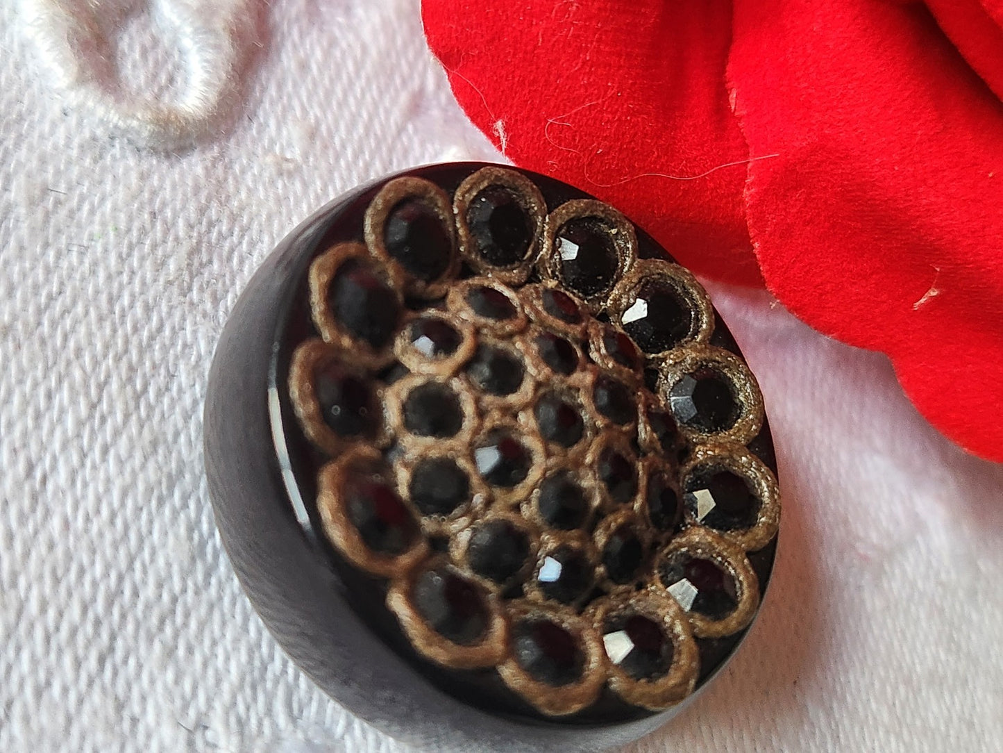 Bouton vintage parurier collection resine strass noir bijoux  2,7 cm D13Q