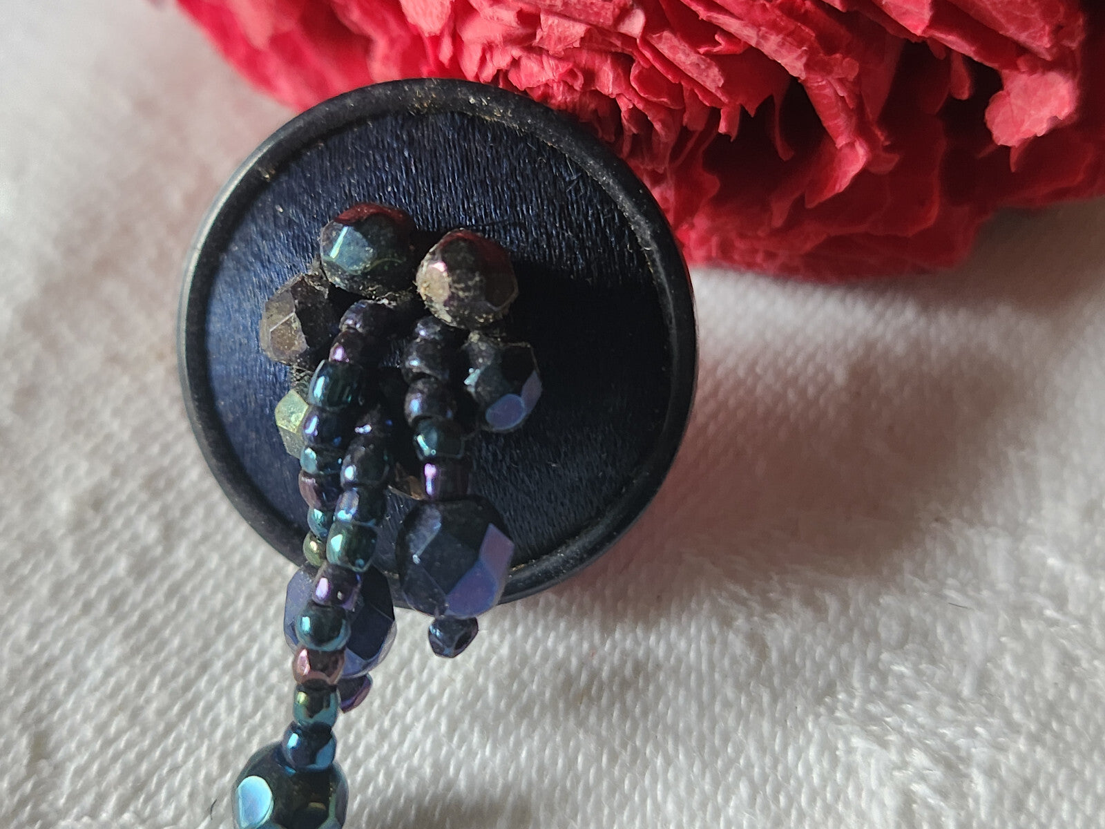 Gros bouton ancien en passementerie avec pendants perle bleu  2,4  cm G13F
