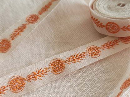 Galon ancien motif orange 2 m 50 sur 1 cm T8