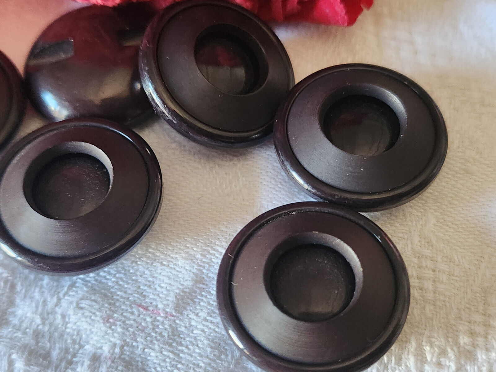 Lot 6  boutons vintage marron travaillé à pied 2,2 cm ref 5878