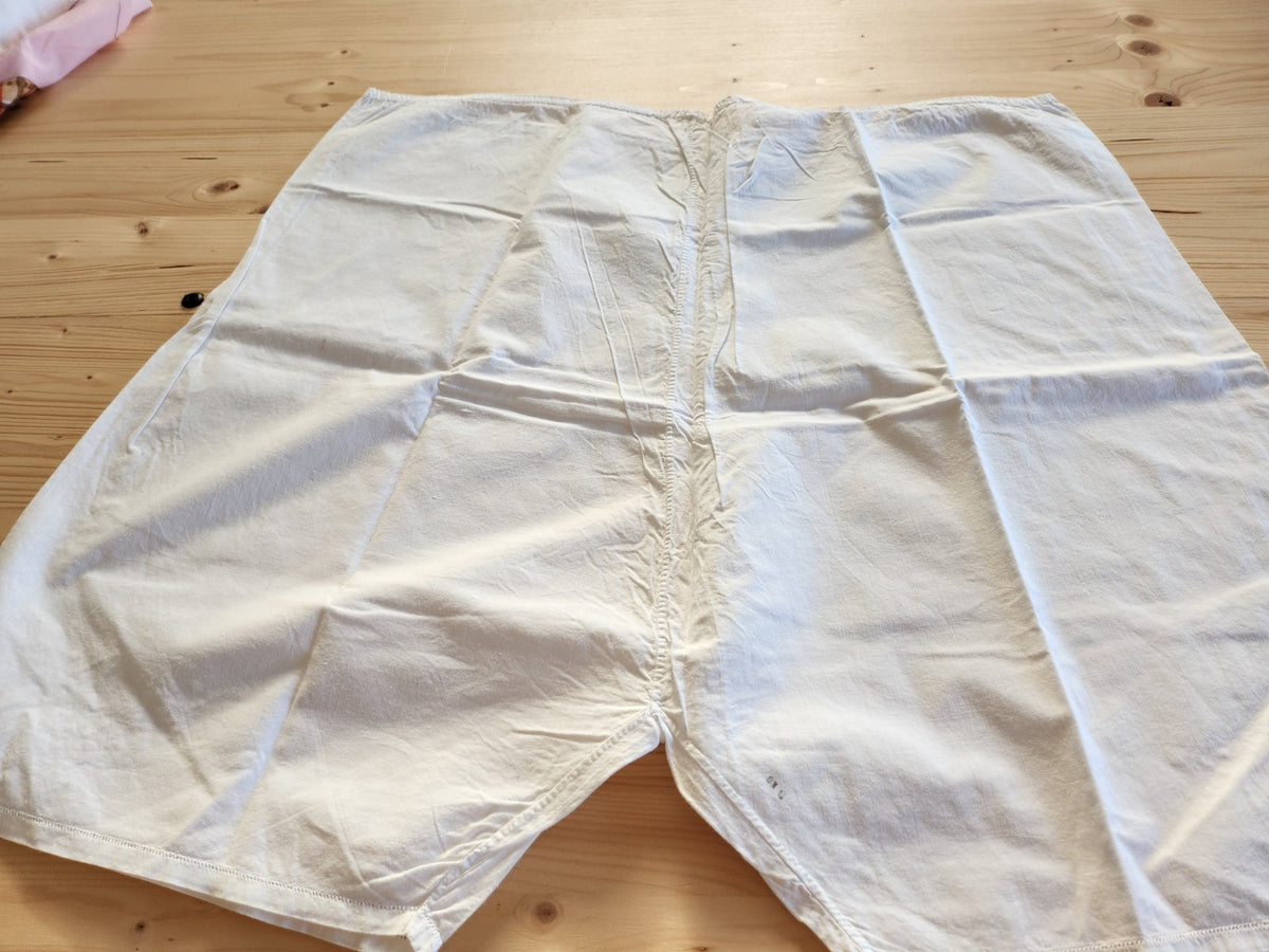 Culotte ancienne short nuit broderie monogramme SH  legere neuve B8