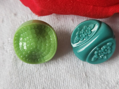 Duo boutons anciens en verre  motif vert vintage 1,8 cm D9H