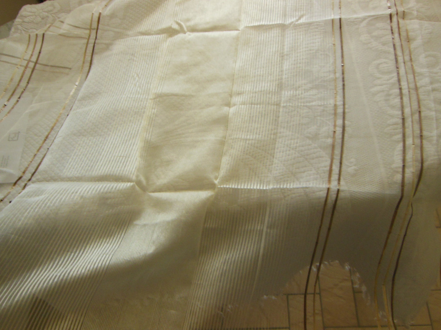 Coupon tissu luxe superbe voilage  blanc marron fil raphia 1 m 23 sur 95 cm B3