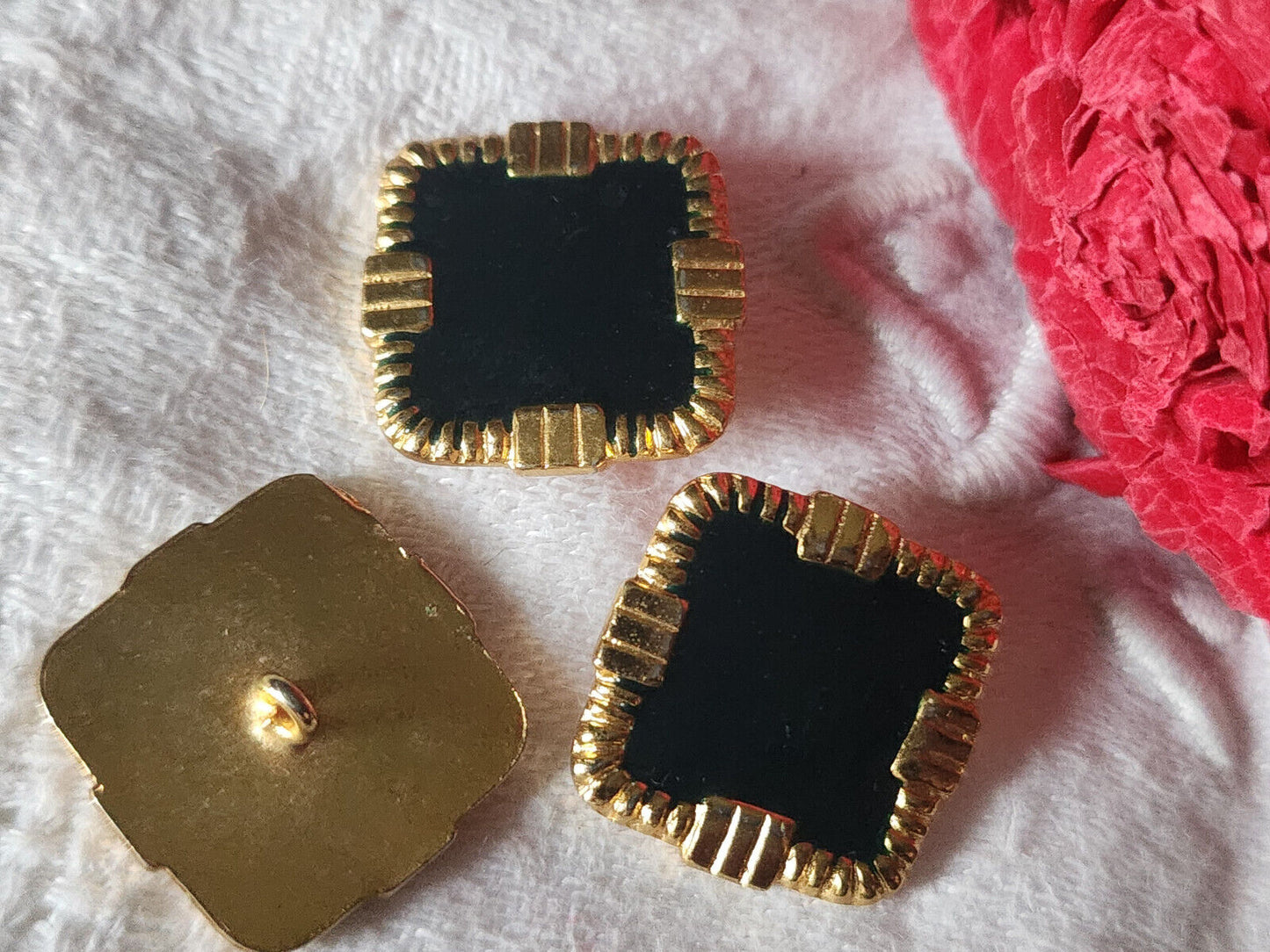 Trio boutons vintage en métal doré noir carré pied 1,8 cm G17A