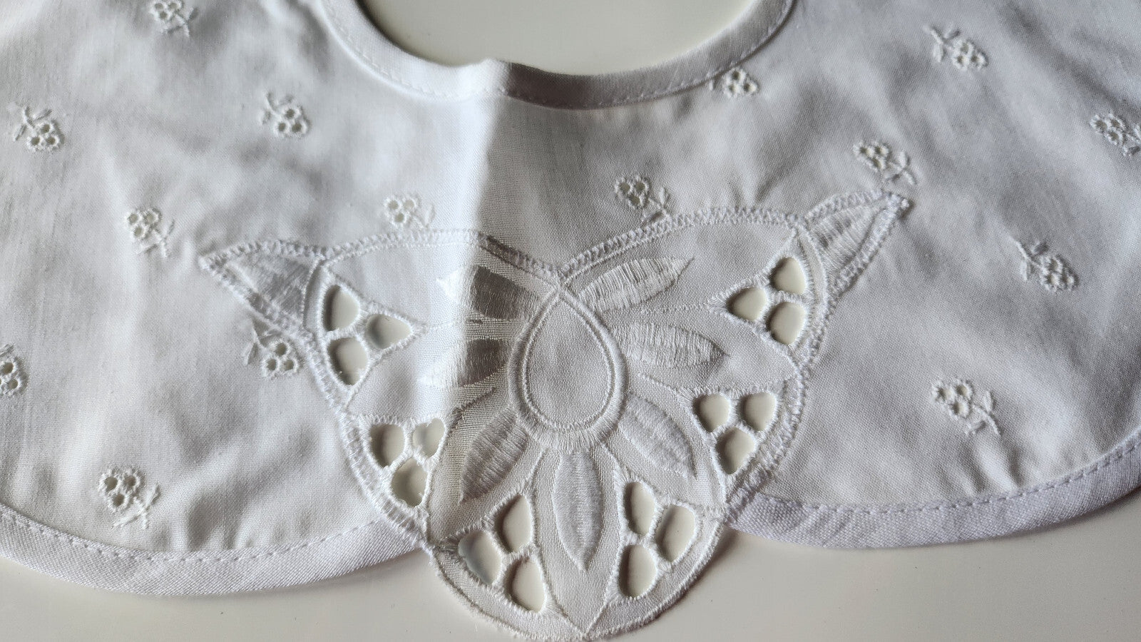 Ancien  col  tissu ajouré enfant dentelle  B1-34