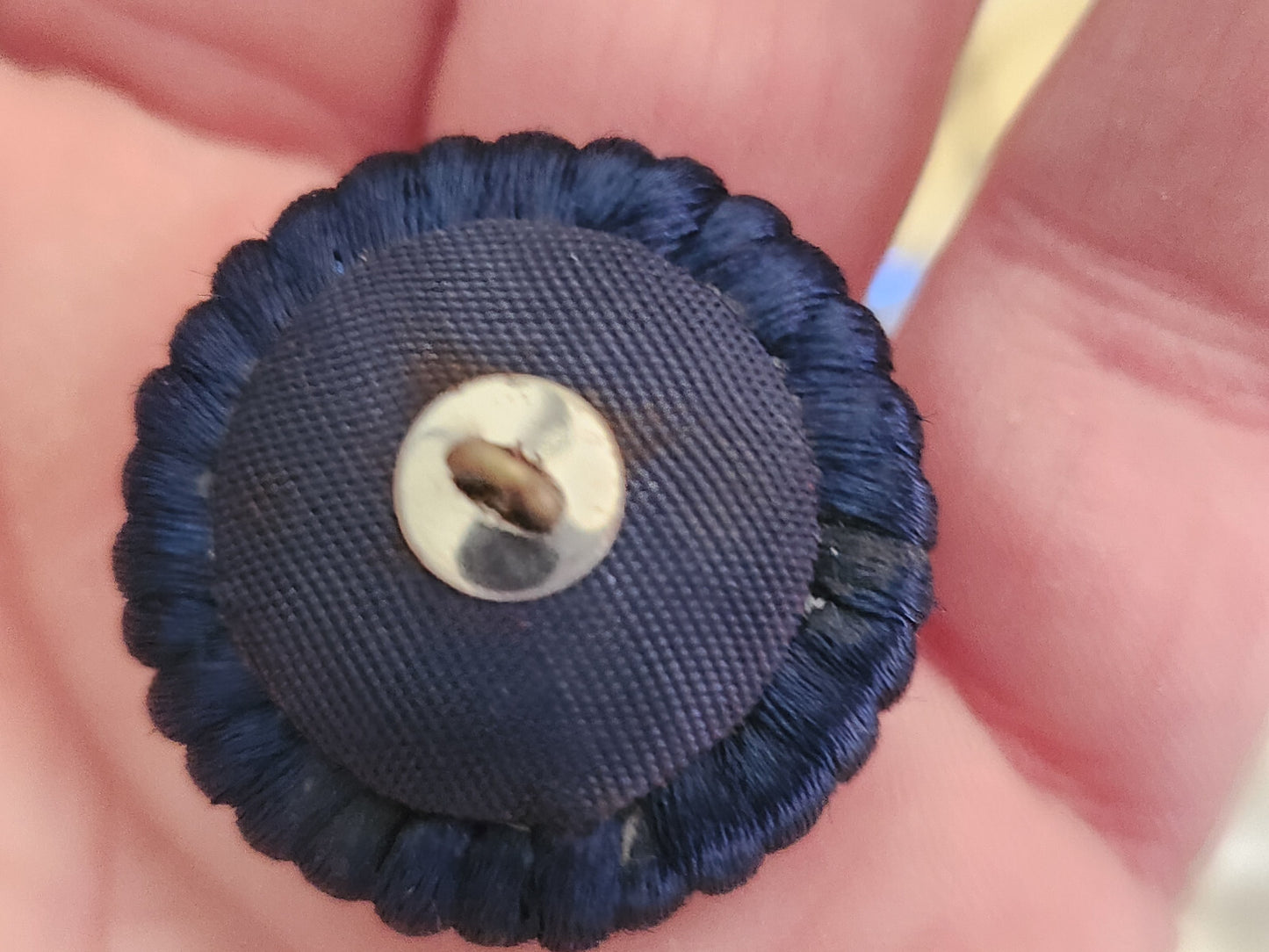 Superbe bouton ancien passementerie perlé bleu vintage couturier 2,6 cm  ref 258