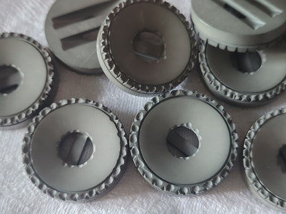 Lot 6 gros boutons vintage gris large passants trous 2,6 cm ref 355