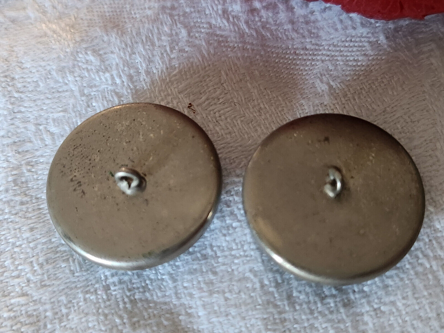 Duo boutons vintage en métal doré coeur effet marbre vert beige 2,3 cm G9R