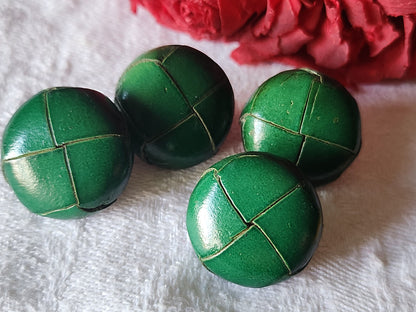 Lot 4 boutons vintage en cuir vert sapin verni style grelot 2 cm ref 4790