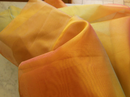 Coupon tissu luxe superbe voilage orange rose vert  1 m18 sur 1 m 03 B6