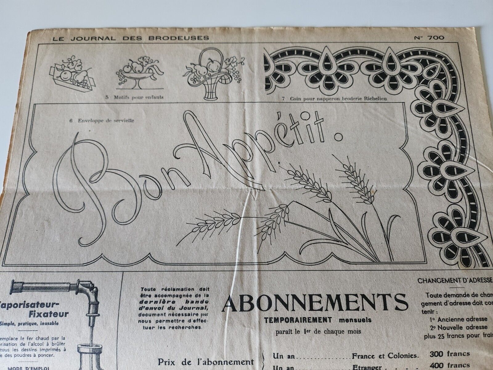 Le journal des brodeuses 1953  n° 700 napperons service a taie motif enfant